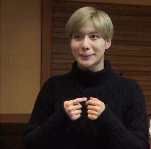 npomvtt's tweet image. Imagens do kpop que todo mundo reconhece sem precisar de contexto, a thread