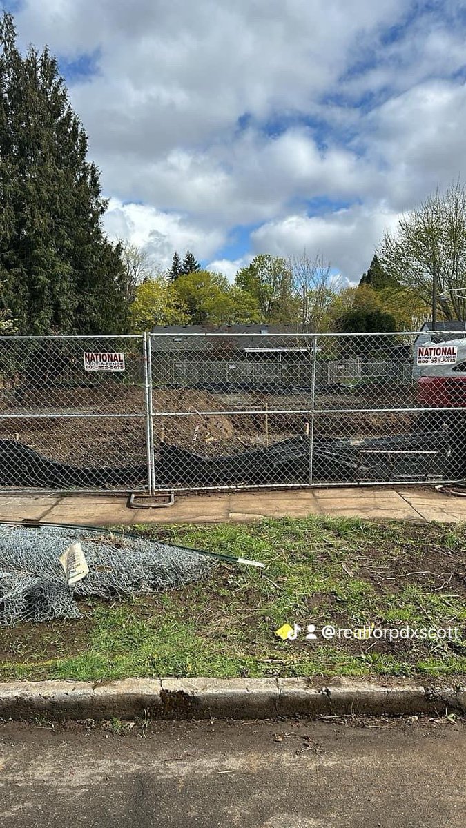 Exciting changes are happening in our neighborhood! The latest trend is cluster cottages, offering a contemporary and communal living experience 🙏❤️🙏 ￼ 
#tiktok #like #love #northportland #realestate #garyandscott