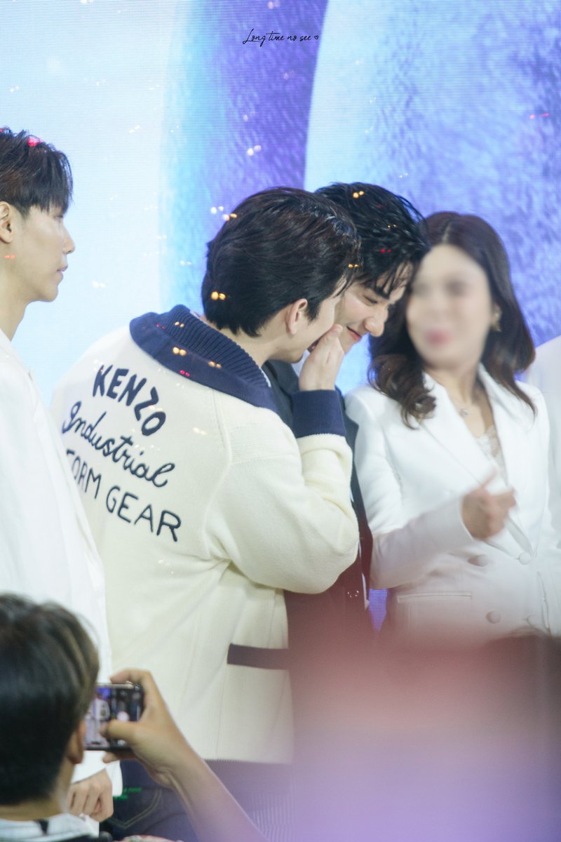 ltnsee_'s tweet photo. 060424 - EMSPHERE  

#CICAPLASTHOUSEOFHEALING  
#LaRochePosayTHxTAYNEW 
#Tawan_V #Newwiee https://t.co/26IEOGqED3