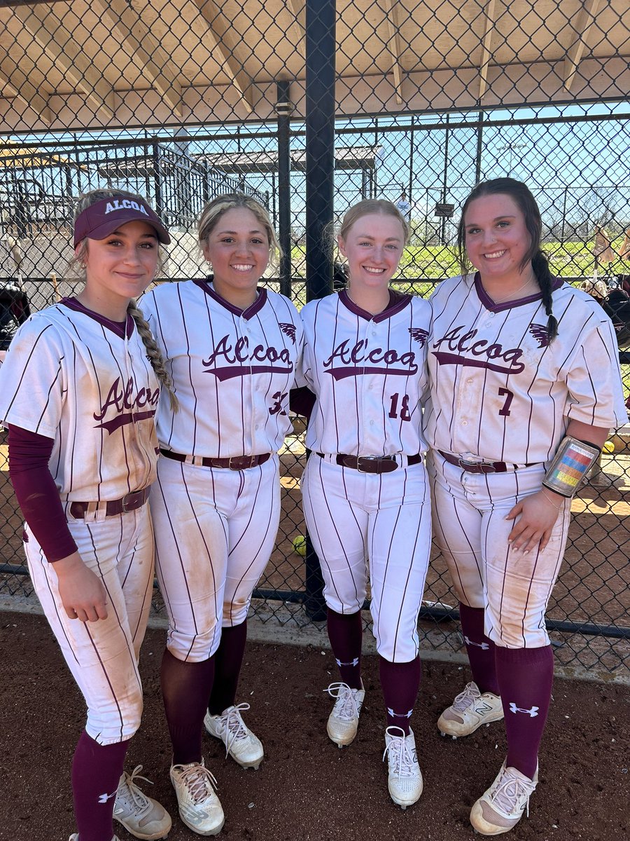 🔥🚨Players of the Tournament🚨🔥 🥎Vs Record (6-1)🥎 💣HEAVY HITTERS 💣 Adrianna King Gabby Burkhart Halle Bailey Olivia Emert with a 💣 ⭐️GOLDEN GLOVE⭐️ Halle Bailey Kara Pitts Dylan Jablonski