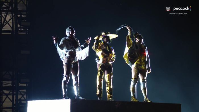 TrinFatuCom's tweet image. WrestleMania XL screencaptures are uploaded! - trinity-fatu.com/gallery2/thumb… #Glowbal #TheBigThree #Trinsetters
