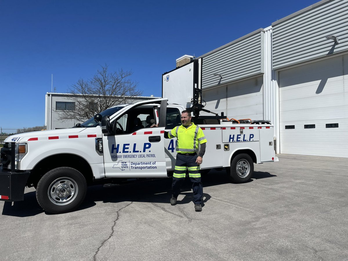 Simon, a NYSDOT HELP Operator in Rochester, is one of many across NYS ready to help visitors here to catch the amazing celestial event. Heavy traffic is expected throughout the eclipse & especially for Monday afternoon & evening as everyone makes their way home. Drive Safe NY!