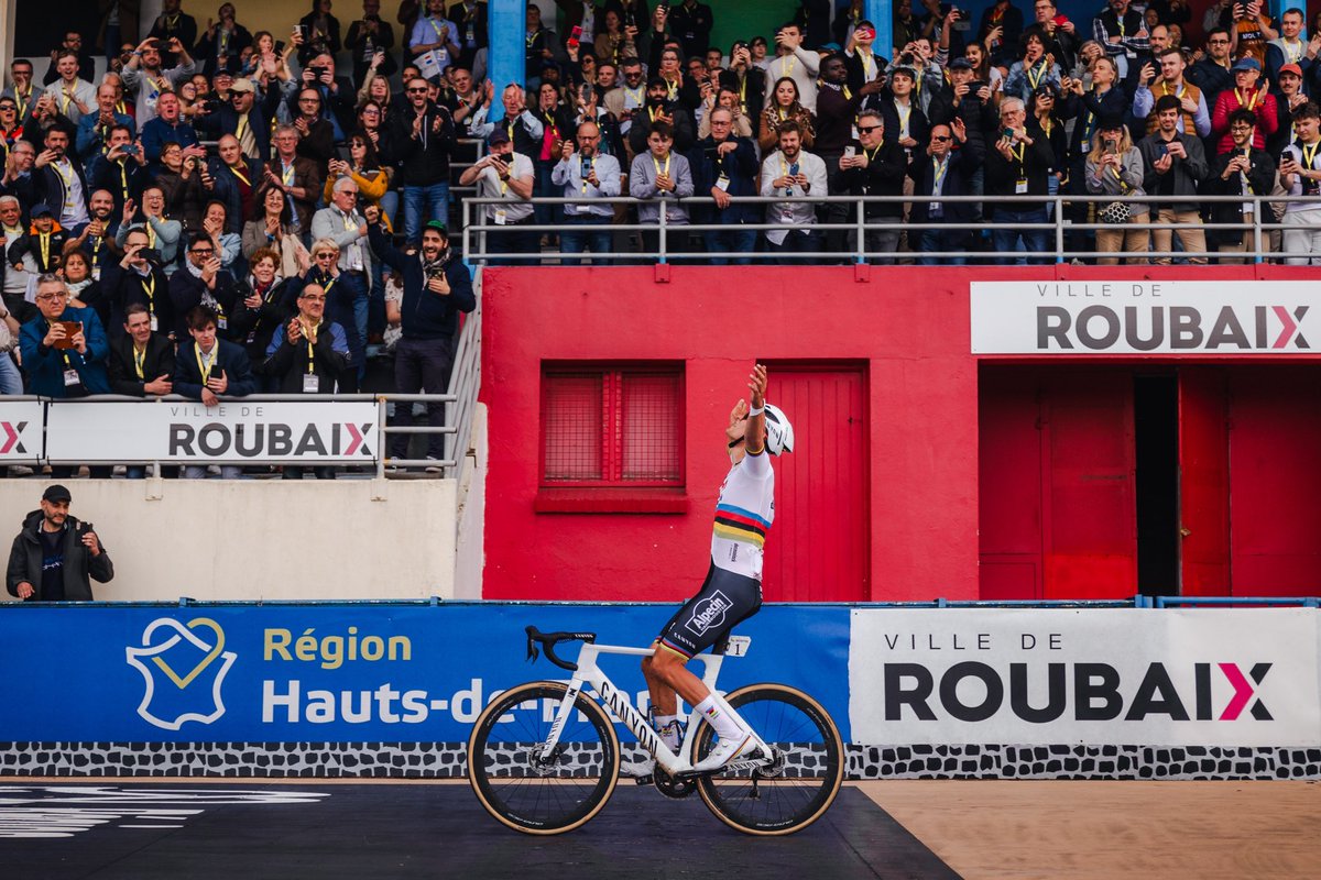 King of the Classics and Champion of the World. What a day @parisroubaix 🌈🏆