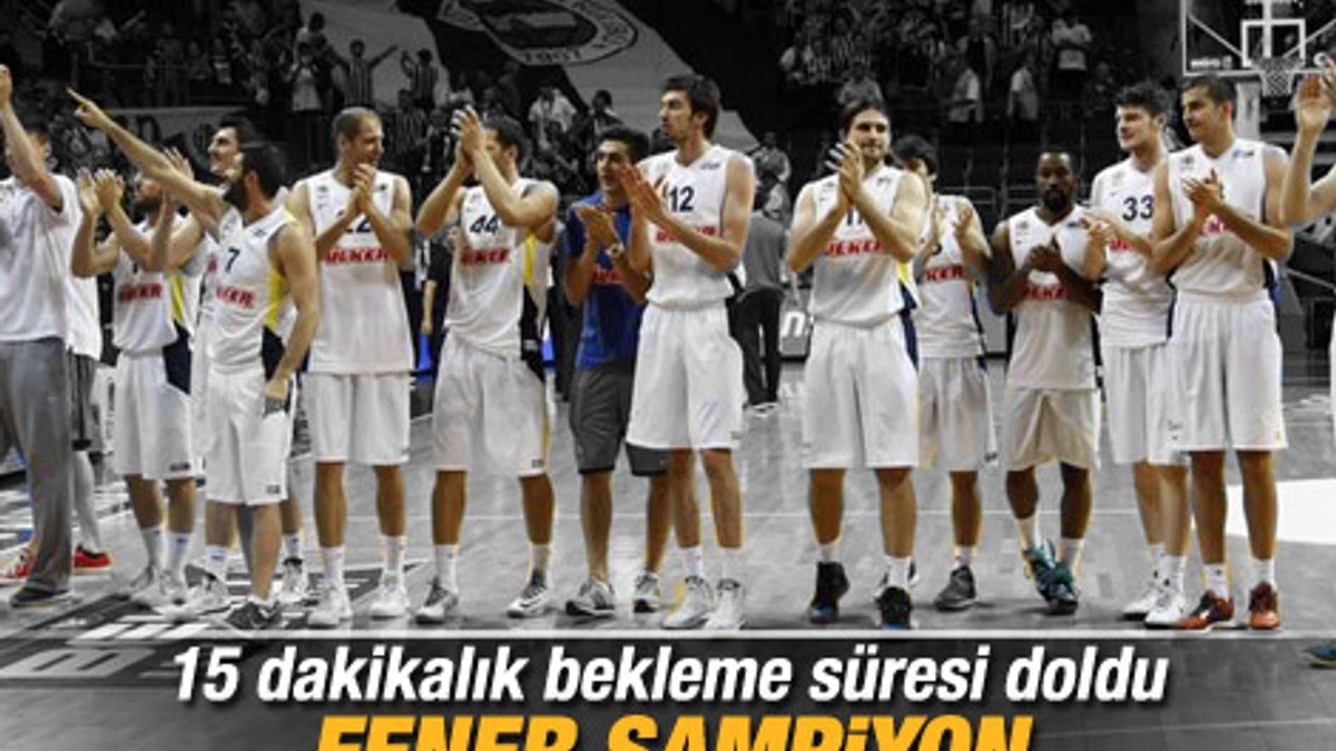 Oynamadan kazandığın maçın böyle sevinci mi olur.. 2014'de Galatasaray'ı bekledi Fenerbahçeli basketbolcular gelen giden olmadı, şampiyon oldu Fenerbahçe.. böyle sevinen olmadı ne mutlu, Fenerbahçe klası çok başka.. hep o söz aklımızda, İslam Çupi'nin ruhu şad olsun.