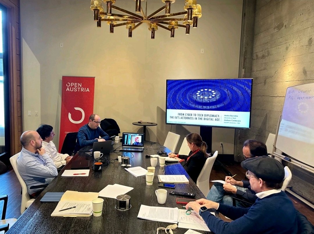 Beyond #ISA2024, it was a pleasure to deliver a talk on 'From Cyber to Tech Diplomacy: the EU's Actorness in the Digital Age' with @a_barrinha, contributing to the workshop on #TechDiplomacy hosted by @openaustriasf Austrian Tech Consulate in Silicon Valley