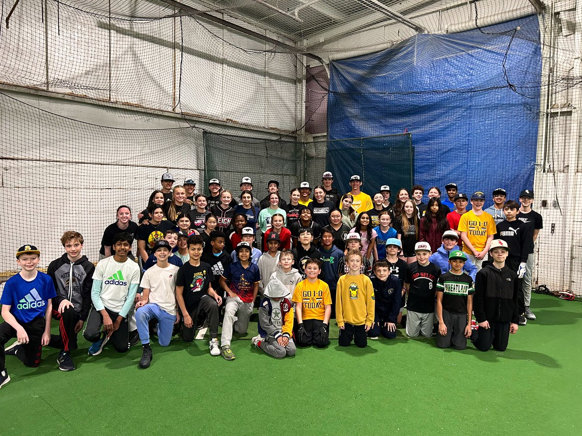 Awesome Mustang Softball/Baseball camp today! A lot of reps and hard work this afternoon. Thanks for our Mustang softball and baseball athletes for helping out and being leaders. #GoGoMustangs @MeteaBaseball @MeteaAthletics @MeteaBoosters @meteavalley