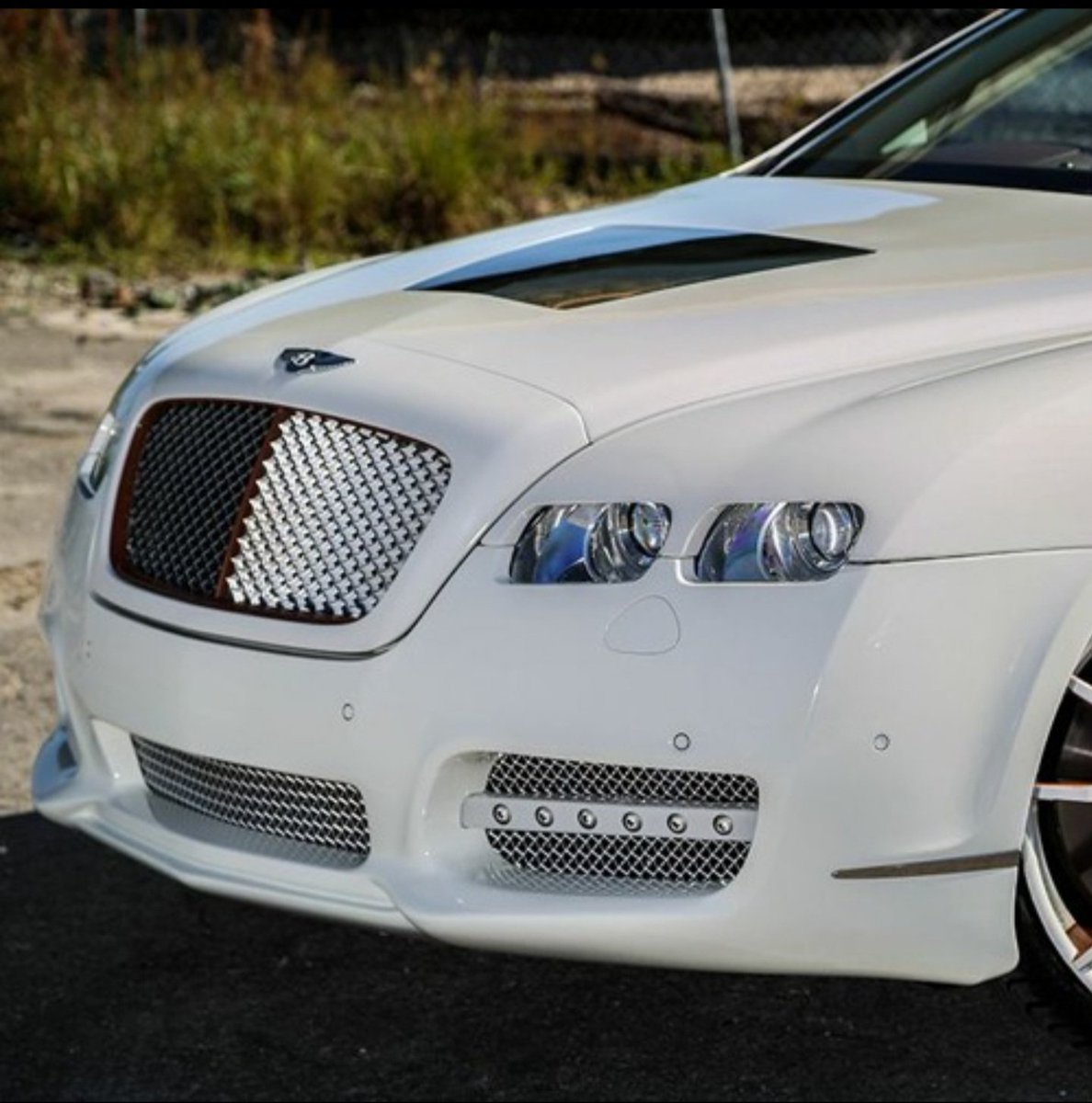 Upcoming producer <a href="/4_Otfb/">C</a> dropping some HEAT! Check their newest track WEIGH A KILO ! 🔥🎉

LINK: soundcloud.com/cole4otf/weigh…