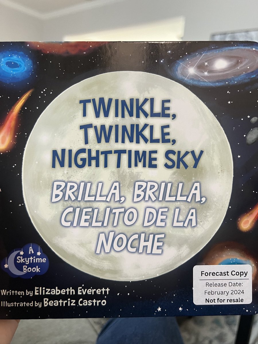 I loved reading Twinkle, Twinkle, Nighttime Sky by @EEverettbooks with Leanna! This book introduces science vocab to kids, gets them excited about space, AND is written in both English and Spanish. Highly recommend for little readers! @SciNaturally #BookAllies