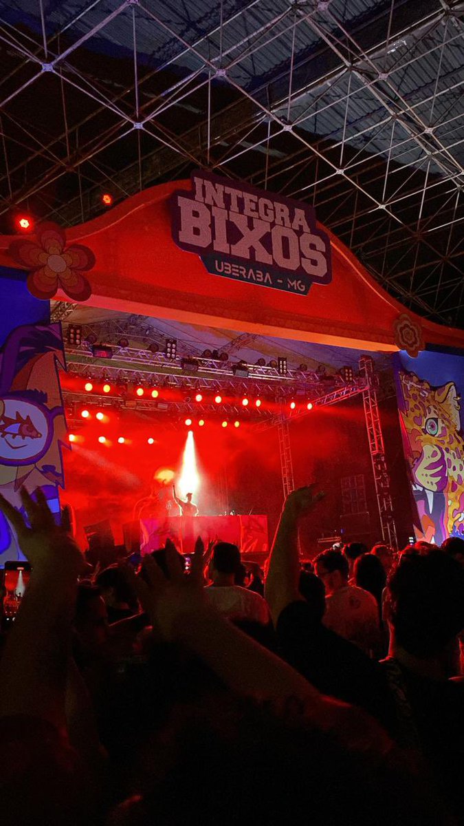 danielcannd's tweet image. Saindo vivo já foi lucro