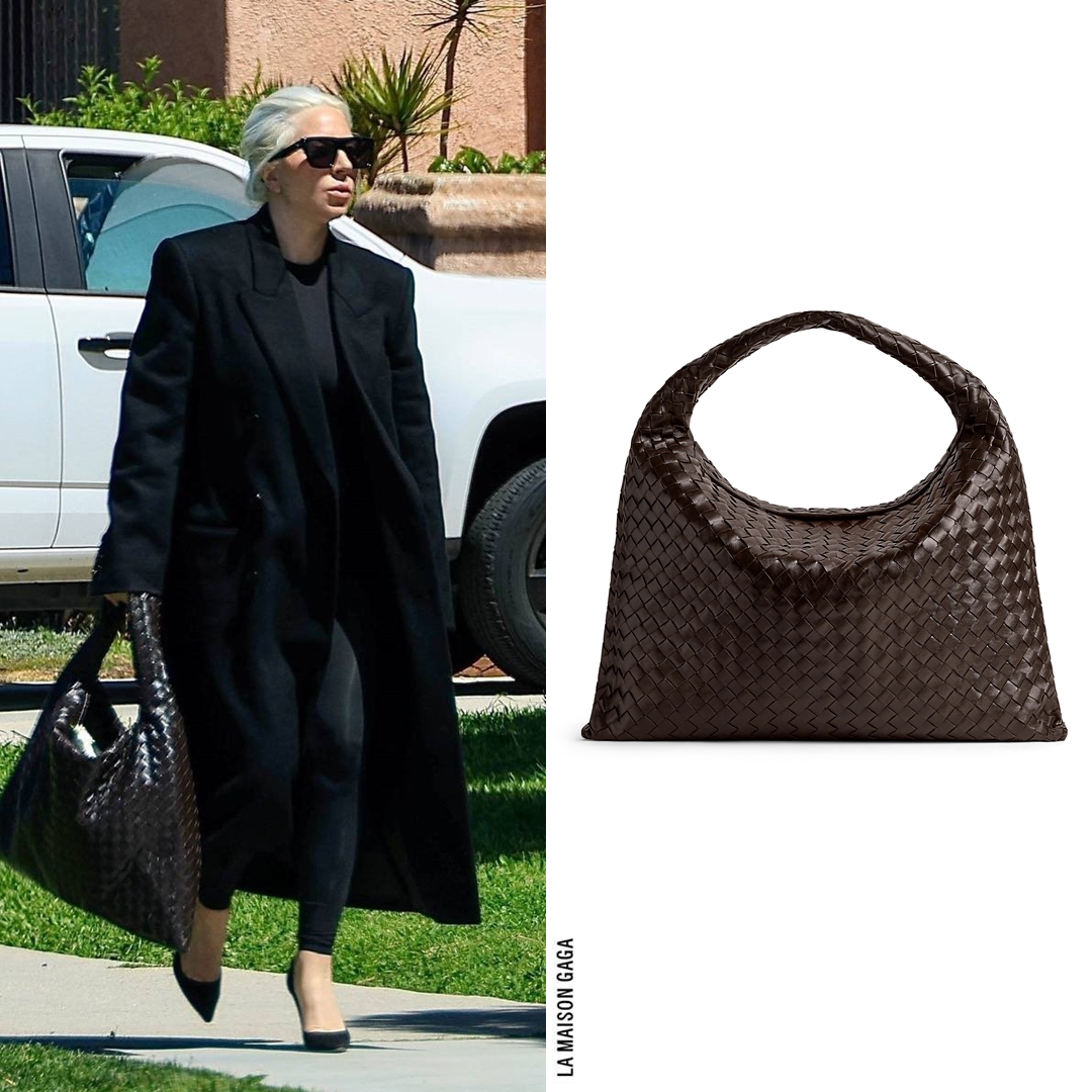 Oversized everything! Lady Gaga was papped in West Hollywood today wearing her @CelineOfficial Fall/Winter 2022 wool overcoat, the @LeSpecsOfficial 'Thirst' sunglasses, and the #BottegaVeneta large 'Hop' tote bag in 'Fondant'.