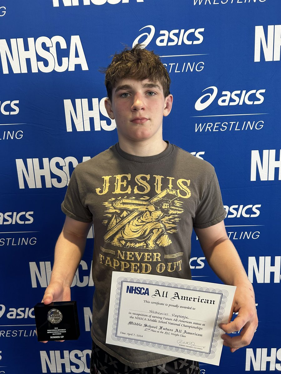 Congratulations to Nate Replogle on becoming Central York’s first ever Middle School All-American!!👏🏻👏🏻

He is your 2024 154lb NHSCA Middle School National Runner-Up!!

<a href="/CentralYorkAth/">Central York Athletics</a>