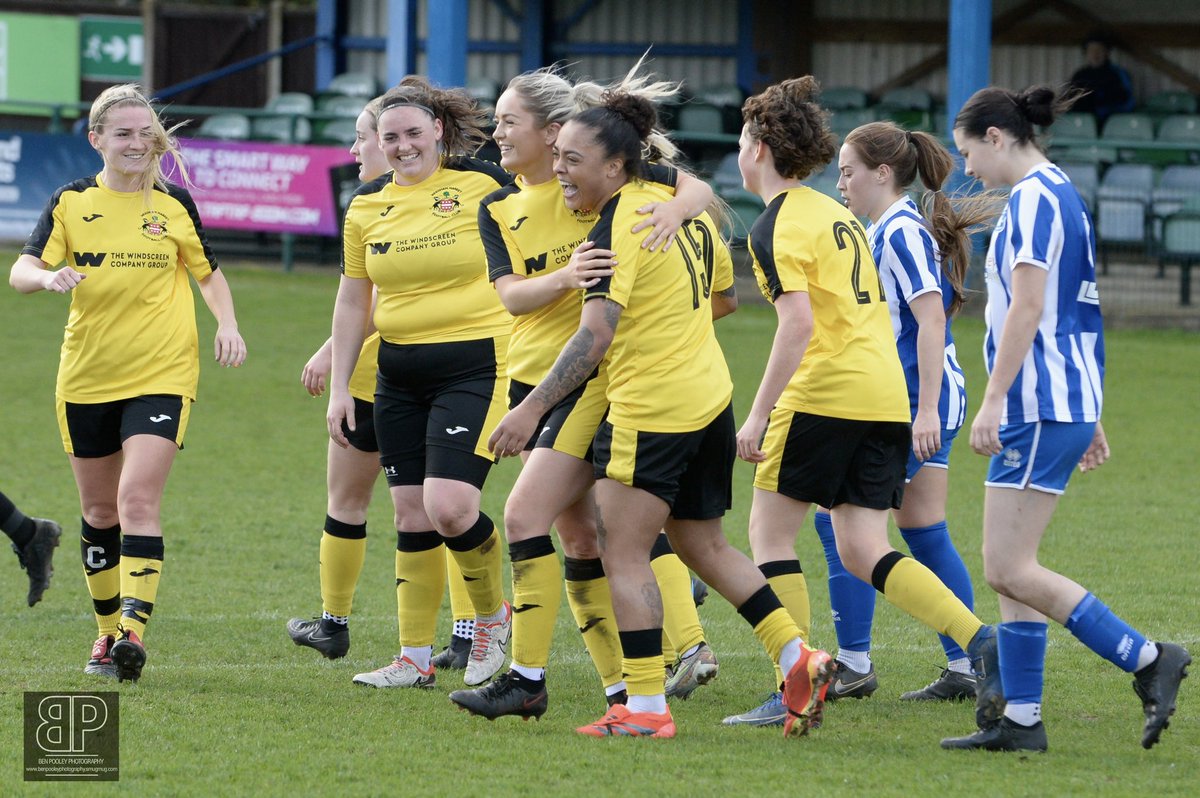 Unreal weekend and the perfect way to end it with a hard fought win away from home SOME CLUB IS NEEDHAM MARKET FC 👏📸 Wroxham 1-2 @NMFCWomen 7/4/24 IG Pitchside_BP ___________________________________ #BenPooleyPhotography #NMFCWomen