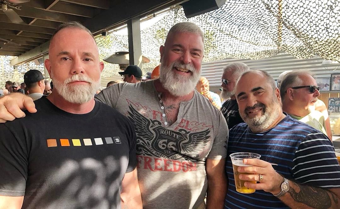 TheBarracksPS's tweet photo. Sunday Beer Bust!
Doors open at 2PM. 

Music by DJ WALY VERDUN (NYC)

Get your leathers taken care of by Bootblack René. 
@Buck_Harder 

Tarot readings by 
Michael Van Why

#grilledhotdogs #beerbust #sundayfunday #barracksbar https://t.co/tT9geuGnUs