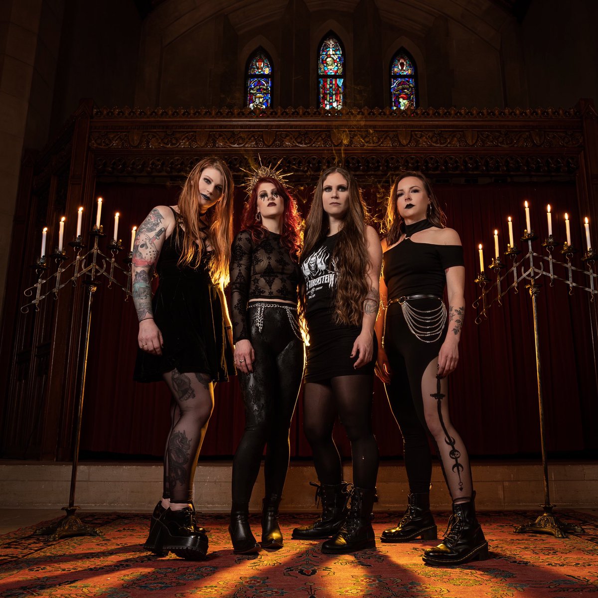 OFFICIALKITTIE's tweet photo. 𝕬𝖘 𝖉𝖆𝖞 𝖙𝖚𝖗𝖓𝖘 𝖙𝖔 𝖓𝖎𝖌𝖍𝖙 
𝕿𝖍𝖊 𝖒𝖔𝖙𝖍𝖊𝖗 𝖔𝖋 𝖙𝖊𝖆𝖗𝖘
𝖂𝖊’𝖗𝖊 𝖘𝖍𝖆𝖉𝖔𝖜𝖘 𝖆𝖙 𝖙𝖍𝖊 𝖊𝖓𝖉 𝖔𝖋 𝖎𝖙 𝖆𝖑𝖑

📸 @DellamoreDante 

#kittie #newmusic #metal #weareshadows #womenofmetal https://t.co/Irgjia4Tc3