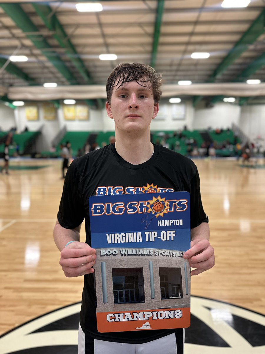 BigShotsGlobal's tweet image. #BigShots #VaTipOff

🏆 17U Championship 🏆

Champs: Team Push 3SSB 51

MVP: #11 Ben Nacey finished with 13 pts in the title game. 

Runner Up: Team Loaded 757 44