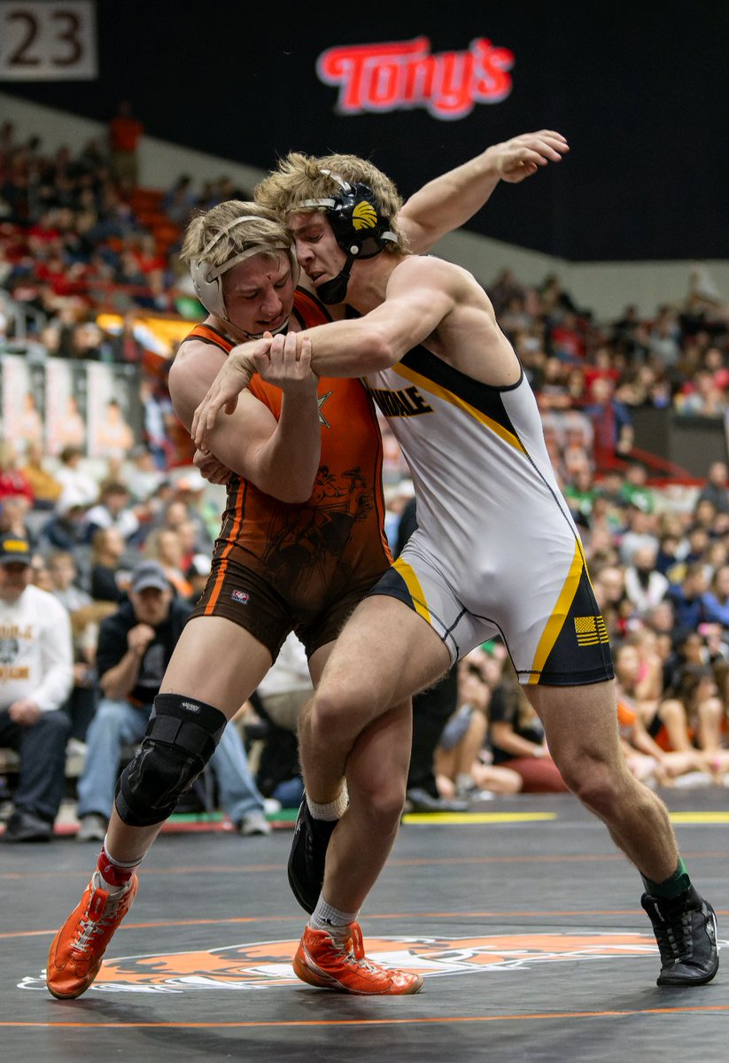 💥🏆 #1 "CHAMPION" Owen Eck (Andale H.S.) <a href="/KSHSAA/">KSHSAA</a> <a href="/kwcaonline/">Kansas Wrestling Coaches Association (KWCA)</a> <a href="/KS_Wrestling/">Kansas Wrestling</a> <a href="/34Wrestle/">34Wrestle</a> HS Record 135-5, 4x State Champion (only 40th in KS History)! <a href="/OwenEck2/">Owen Eck</a> <a href="/AndaleAthletics/">Andale Athletics</a> <a href="/OU_Wrestling/">Oklahoma Wrestling</a> Congrats Owen, what an amazing HS athletic accomplishment! (Photographer: Jesse Bruner)