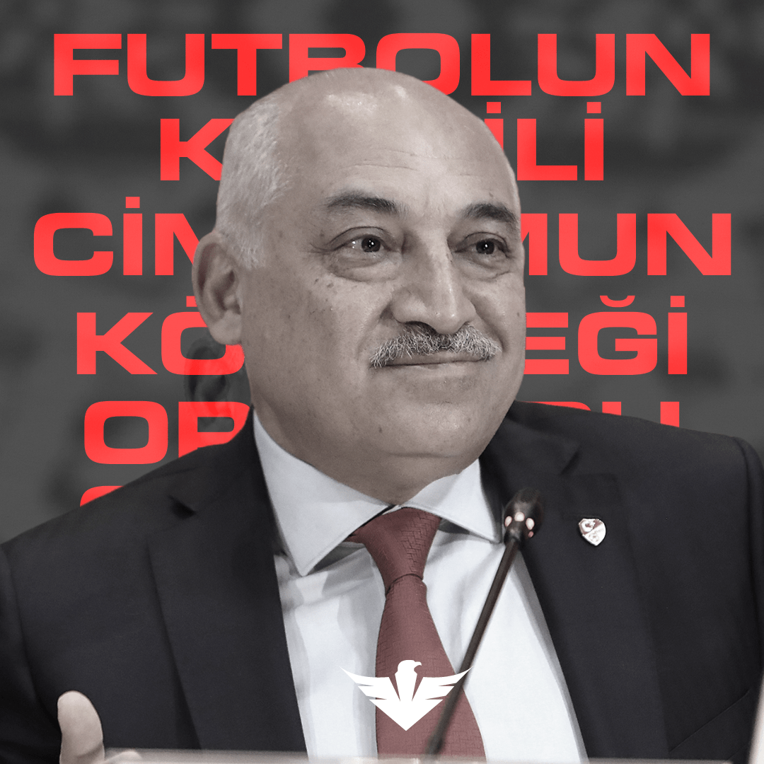 HaberKartali's tweet photo. Mehmet Büyükekşi döneminde Türk futbolunda yaşananlar.

▪️ TFF Başkanı olarak 'Beşiktaş'ı umursamıyorum' açıklaması yaptı.
▪️ Ankaragücü - Beşiktaş maçında bir holigan, Beşiktaşlı futbolculara saldırdı.
▪️ Hakemliği bırakan Ali Palabıyık, şok itiraflarda bulundu.
▪️ İstanbulspor maçın ortasında sahadan çekildi.
▪️ Spor bakanının yanında Beşiktaş başkanına parmak salladı.
▪️ Ankaragücü Başkanı, sahada hakeme yumruk attı.
▪️ Suudi Arabistan'da Süper Kupa krizi yaşandı.
▪️ Trabzonspor - Fenerbahçe maçında taraftarlar futbolculara saldırdı.
▪️ Federasyon ve hakemler içinde istifalar, gruplaşmalar ve mektup olayları yaşandı.
▪️ Avrupa kulüplerinin gözdesi Semih Kılıçsoy, Milli Takımda mobbing'e uğradı.
▪️ Hakemlerin toplantısı sızdırıldı.
▪️ Fenerbahçe, Süper Kupa finalinde sahadan çekildi.
▪️ Türk futbolu, tarihin en kaos dolu dönemini yaşıyor.