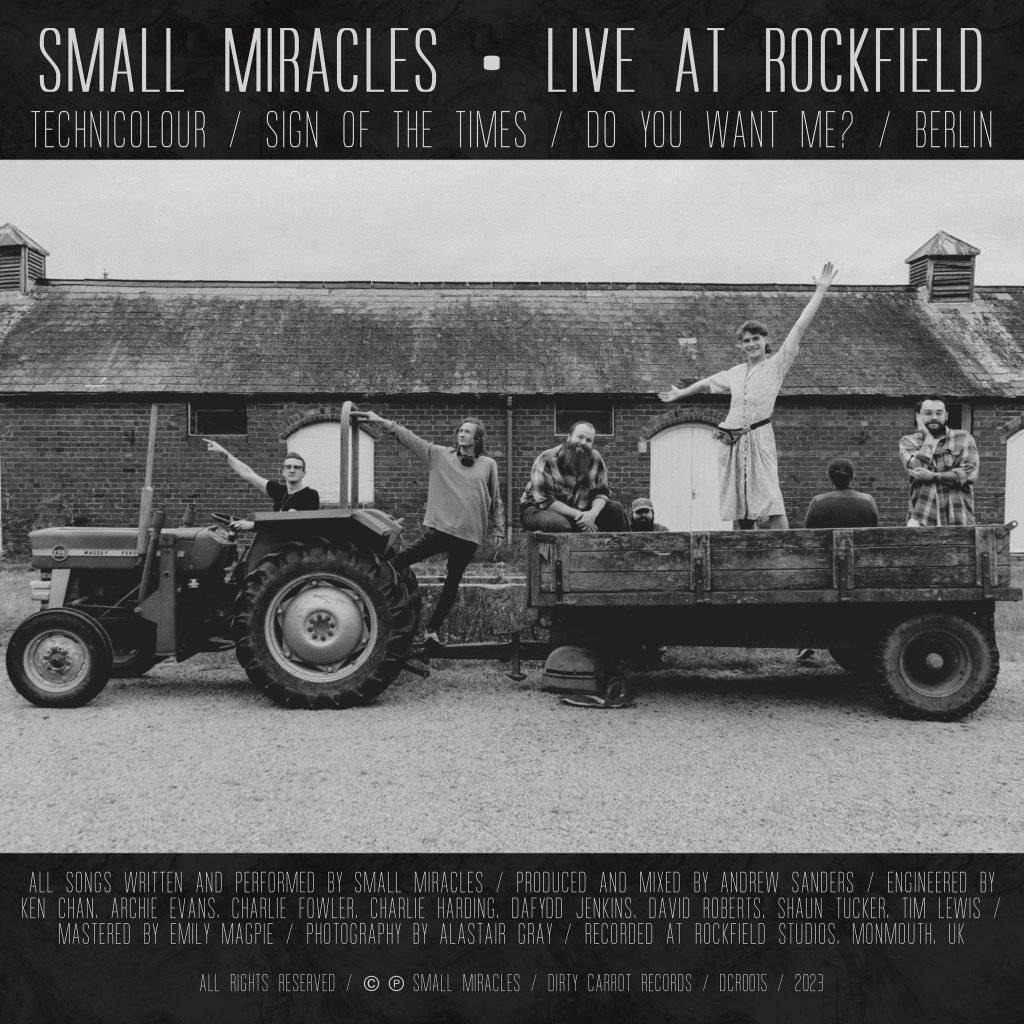 This beautiful 10' vinyl is out now on Dirty Carrot Records 🥕 Small Miracles - Live At Rockfield Get it here 👇 dirtycarrotrecords.co.uk/product-page/s…