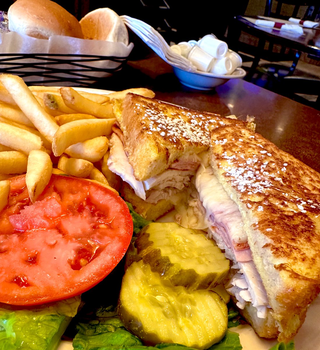 CheapSeats411's tweet photo. Took mom to Huck Finn’s in Oak Lawn for lunch. She hadn’t been there since we lived in Princeton Park. This is one of the best Monte Cristo’s I’ve had and the fries were delicious. 🔥🔥🔥
.329 on the FITZ-O-METER
#FitzMagicEats
#LunchWithMom https://t.co/SfTvzM8B4s
