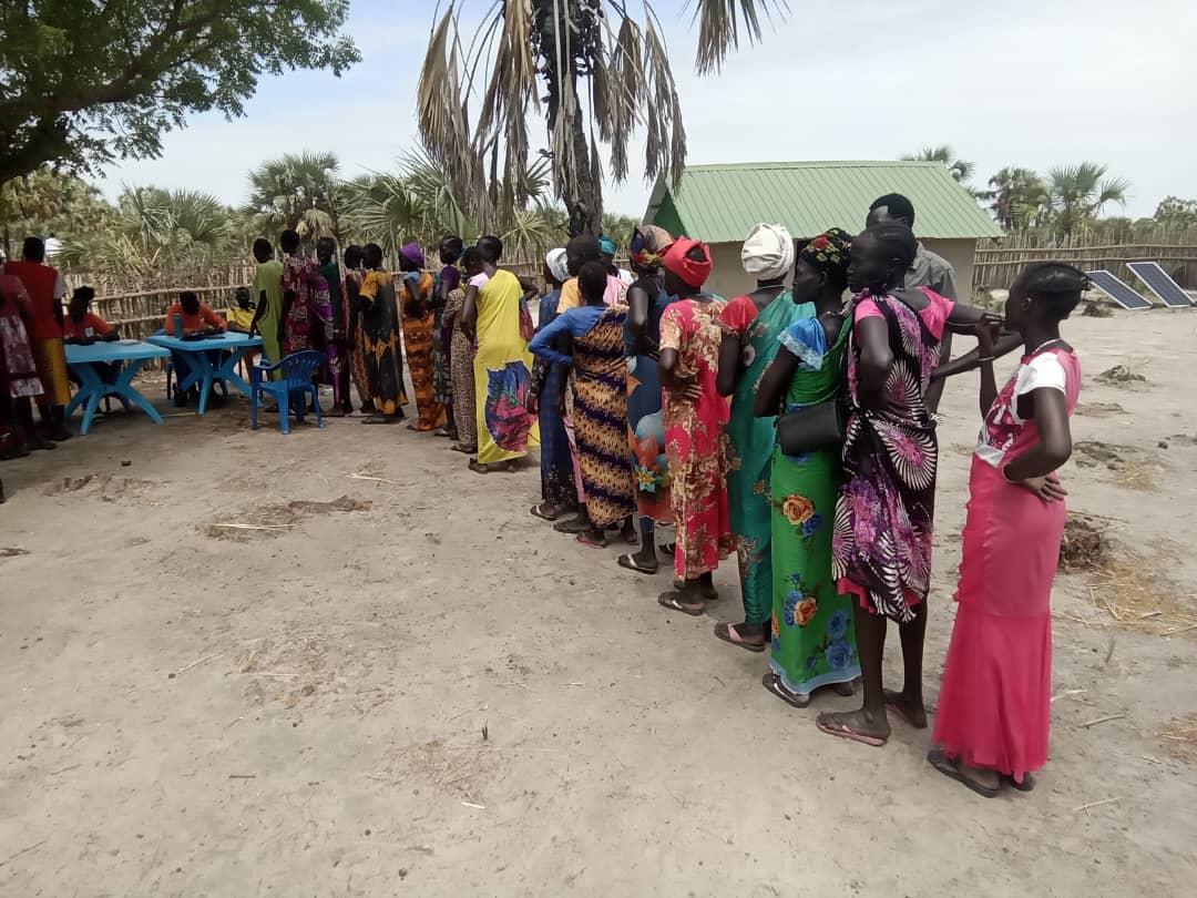 🌟✨📢 Empowering Women & Girls in Crisis: Dignity Kits Bring Hope 🌟✨📢 Amidst the challenges faced by communities in Kaigai and Muom #Leer County Unity State, a ray of hope shines through Emergency response, @HopeRestoratio3 leads the way in addressing Gender-Based Violence…