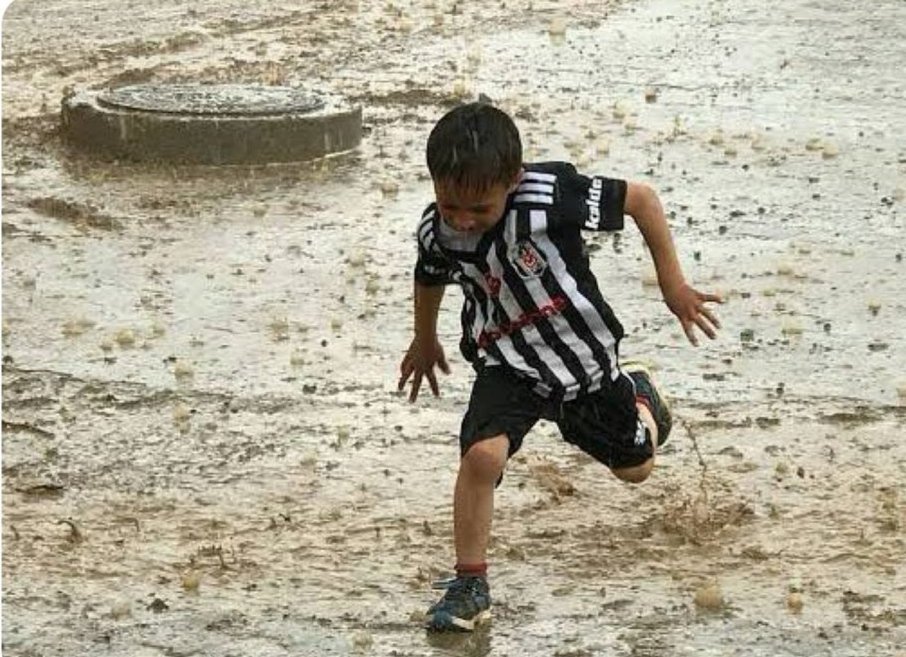 Şikenin yağmur gibi yağdığı bu ligde ıslanmadan tertemiz kalmanın adıdır  BEŞİKTAŞ♥️ 𓅃
#beşiktaşlı
#Besiktas