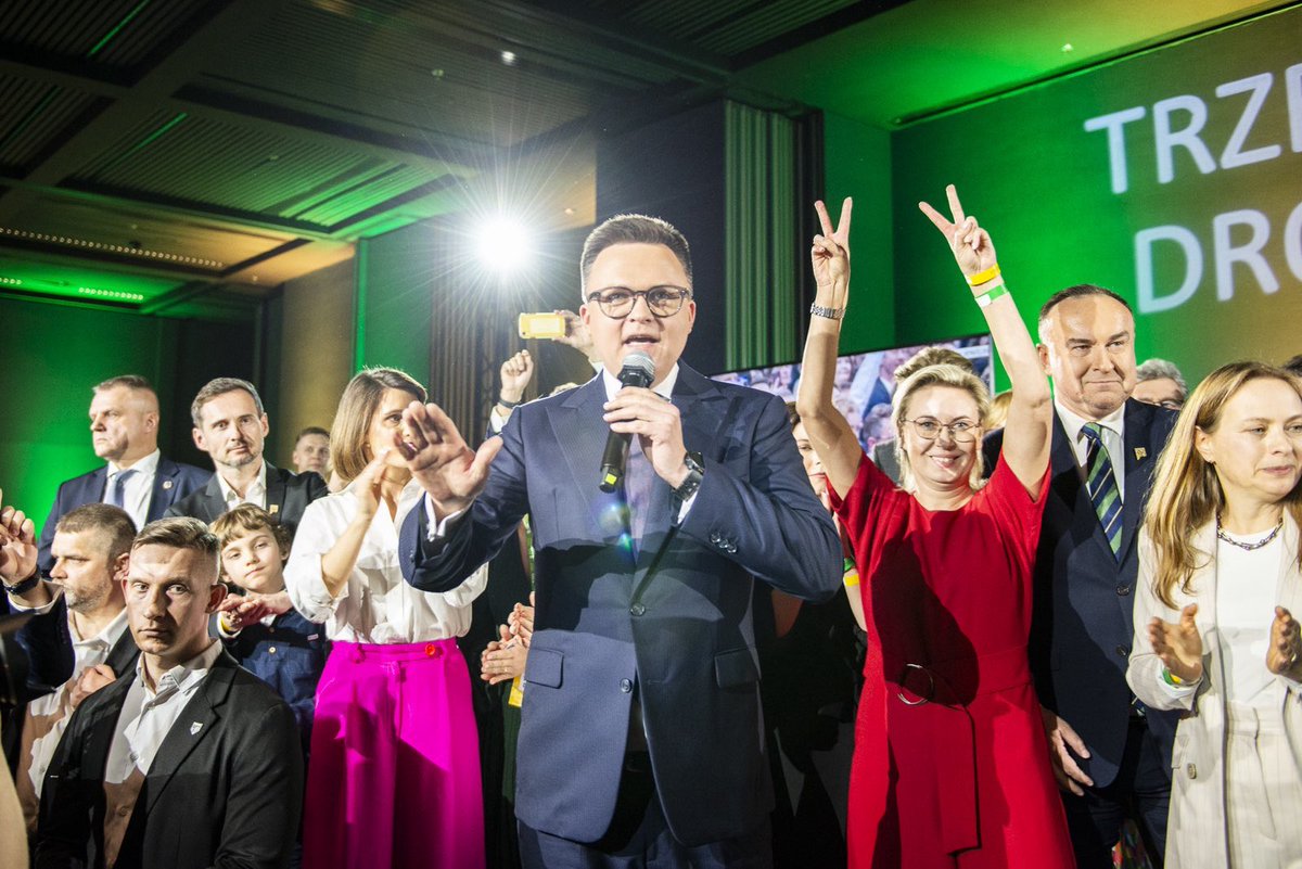 Dziękuję! Dziękuję za każdy głos! Tak, jesteśmy trzecią siłą w Polsce. Jesteśmy tu i niesiemy nadzieję na pokolenia. Nie na kadencję. #TrzeciaDroga, dość kłótni, dalej do przodu! @PL_2050 🤝@nowePSL