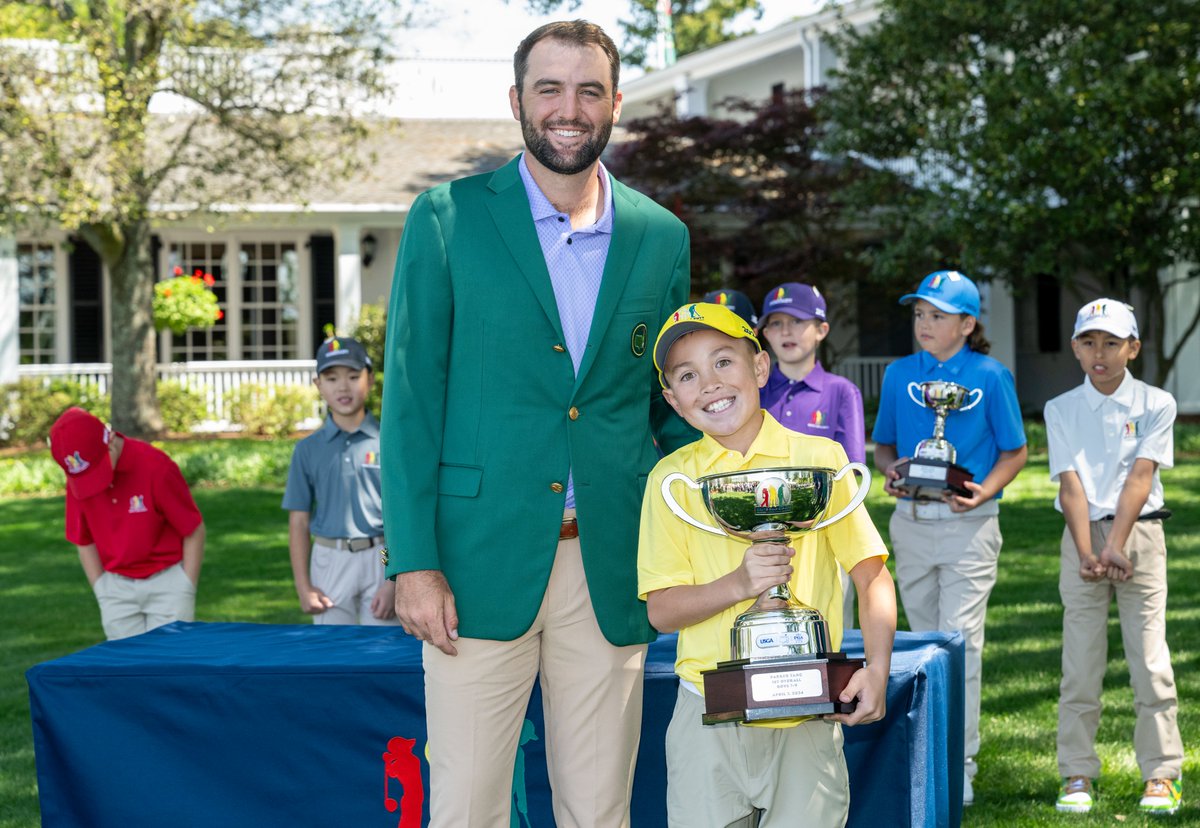 Just a casual meeting of two champions. 😁 @TheMasters #DriveChipandPutt