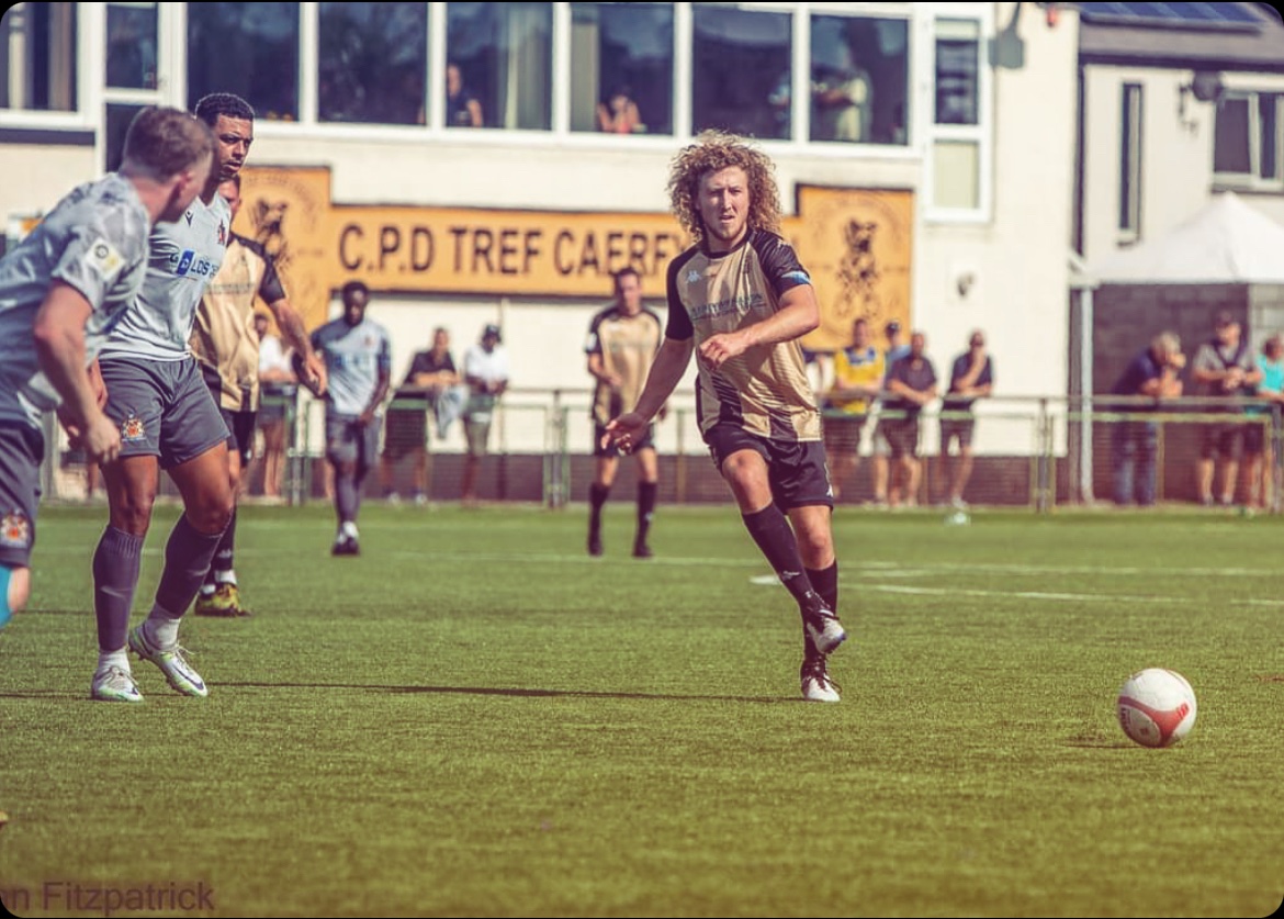 6 years 🫡 amazing memories with the boys. Thank you <a href="/CarmarthenAFC/">Carmarthen Town AFC 🏴󠁧󠁢󠁷󠁬󠁳󠁿</a> 🖤💛