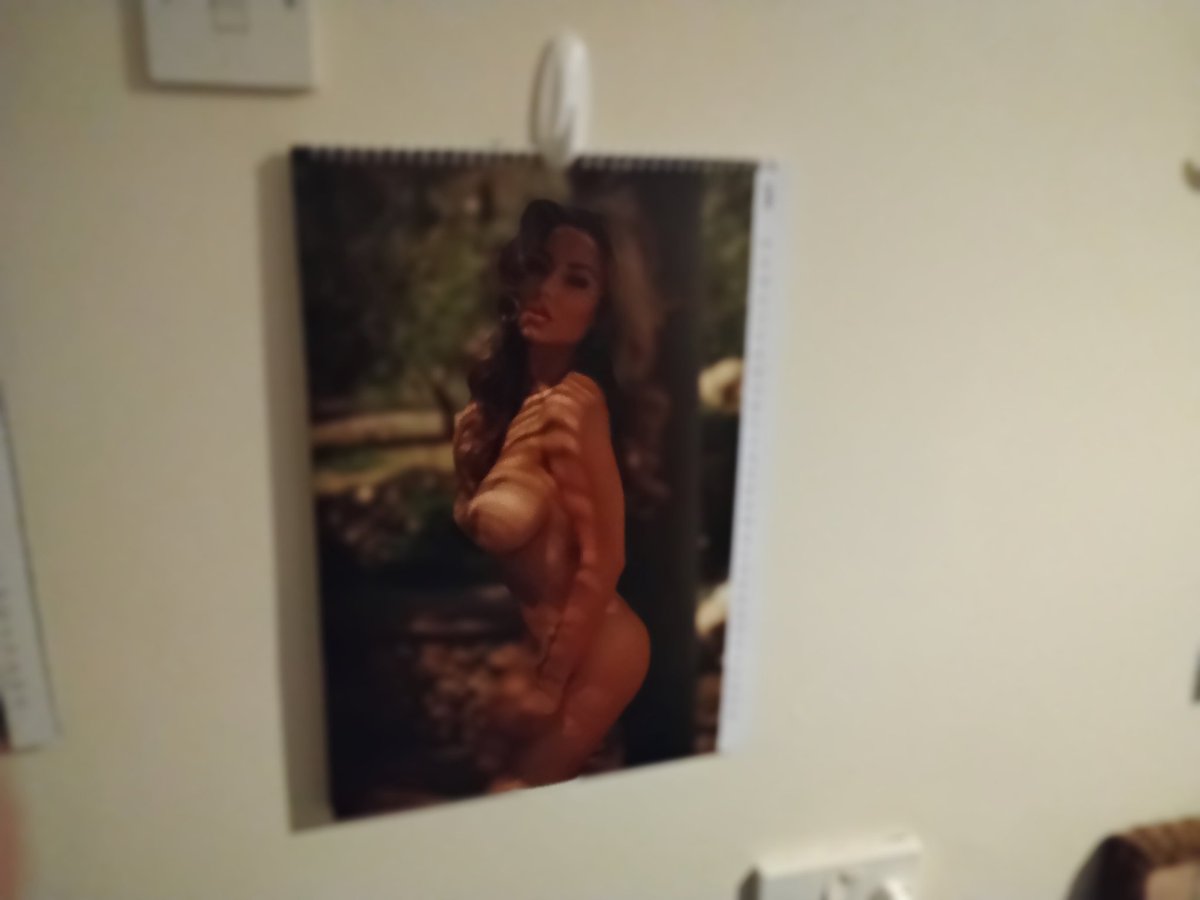 @Larrnarr Turned my calendar over. You look stunning!