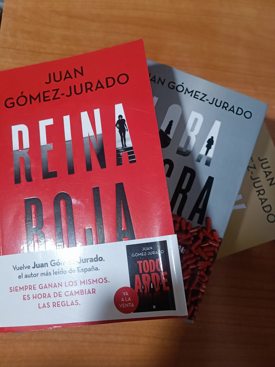 Muy bien sabor de boca tras terminar la trilogía Reina Roja de @JuanGomezJurado. No será lo último que lea de él. 👍👍