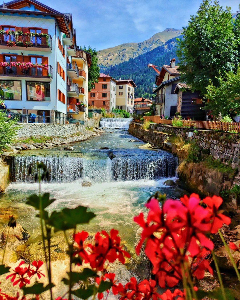 Spring in Ponte di Legno, Italy 🇮🇹