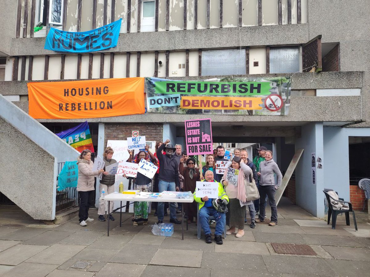 HousRebellion's tweet photo. We demand that the mayor pushes for refurbishment of social housing across London!
No to Peabody's managed decline &amp; needless demolition! 

Please spread the word! 
24 Hinksey Path SE2 9TB. 
Nearest Tube-Abbey Wood-(Elizabeth Line)

#RefurbishDontDemolish 
#FillEmptyHomes https://t.co/WEFB6p5mgq