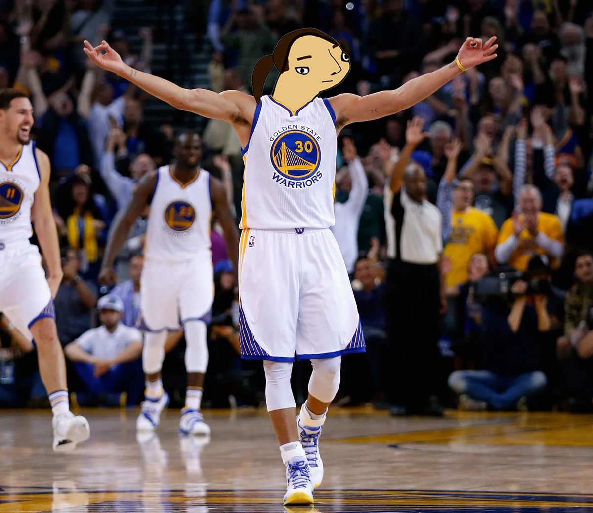 Chef Clarky with the pot 👩‍🍳

#CaitlinClark