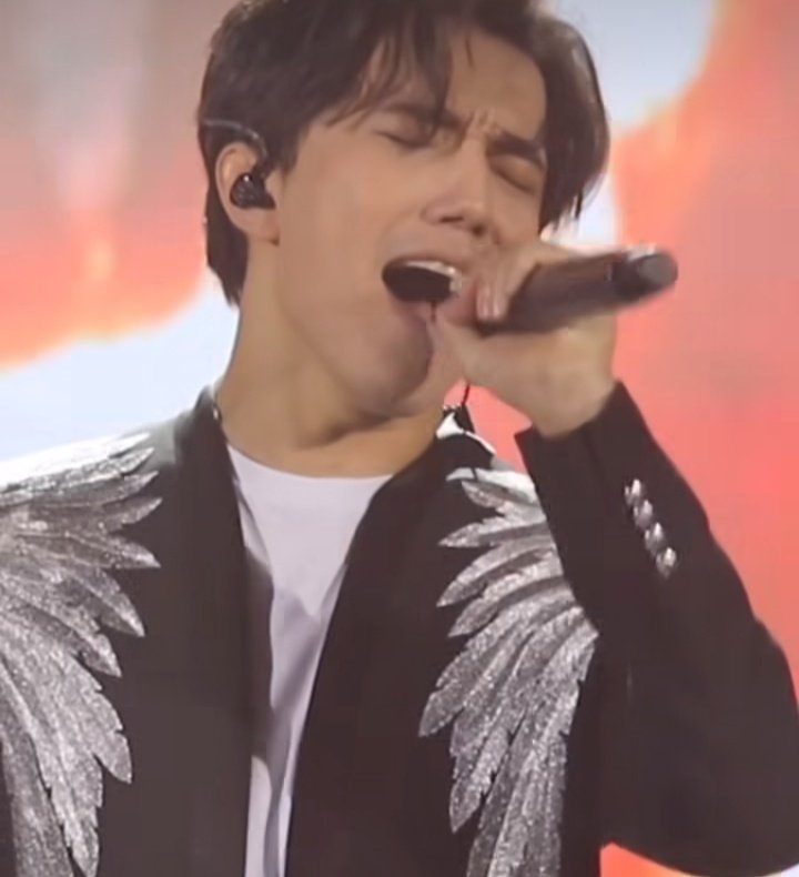 💕#DimashQudaibergen is the Perfection !! #TheStoryOfOneSky #Omir #WhenIHaveGotYou #TogetherByDimash #ElAmorEnTí #Smoke #Weekend #Stranger @dimash_official🪷🎼🪷