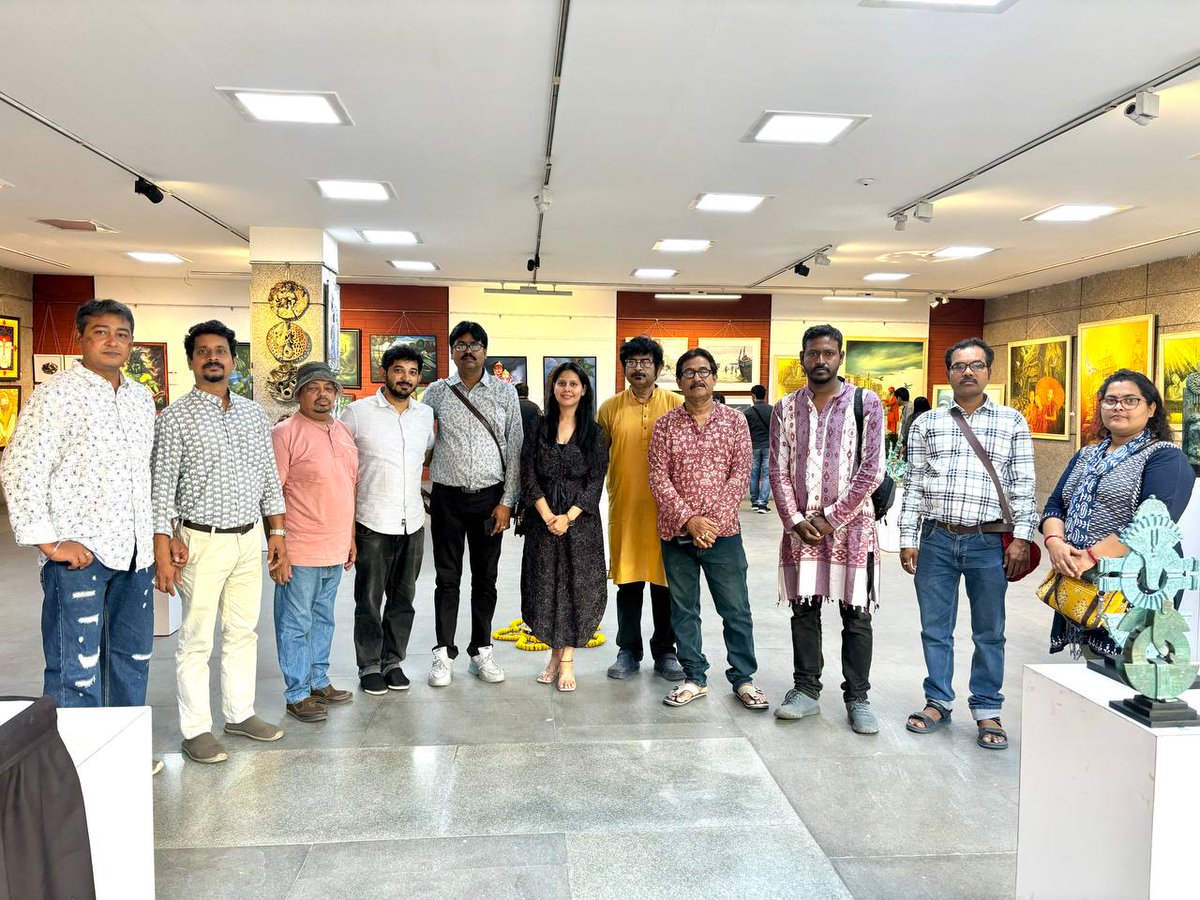 NitiLink's tweet photo. From Emotion to Expression: How Art Transcends Boundaries and Connects Communities
https://t.co/yBBAXHPwIA
#wave #Nitilink #Art #IndiaHabitatCenter https://t.co/4Amlb7Aomb