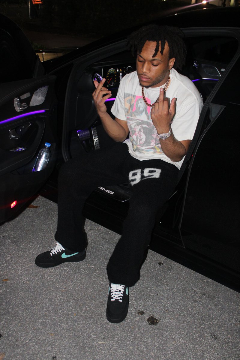 _NormanP's tweet photo. Hop in da DRIPP💧…I’m always switching the fleet 💨I’m burning rubber🦅🔥 #DaMafia #FDM https://t.co/S07tH05FIa