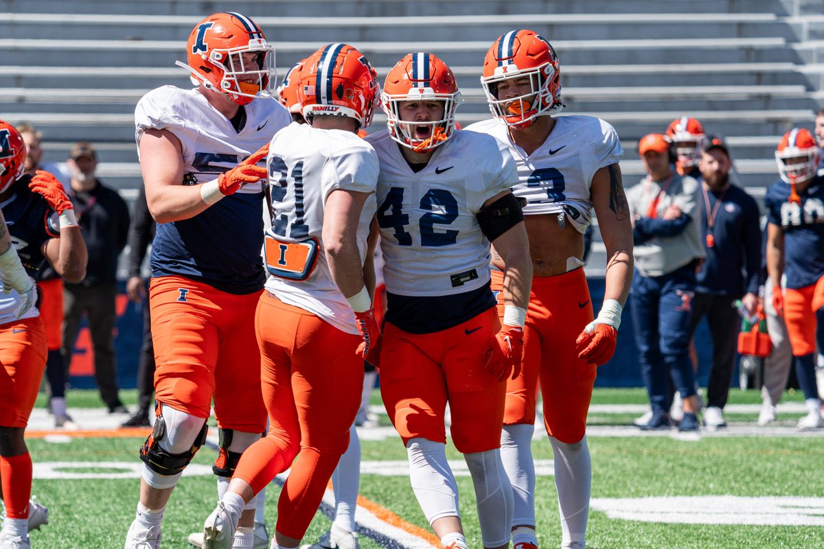 Work hard now, benefit later.

#Illini // #HTTO // #famILLy