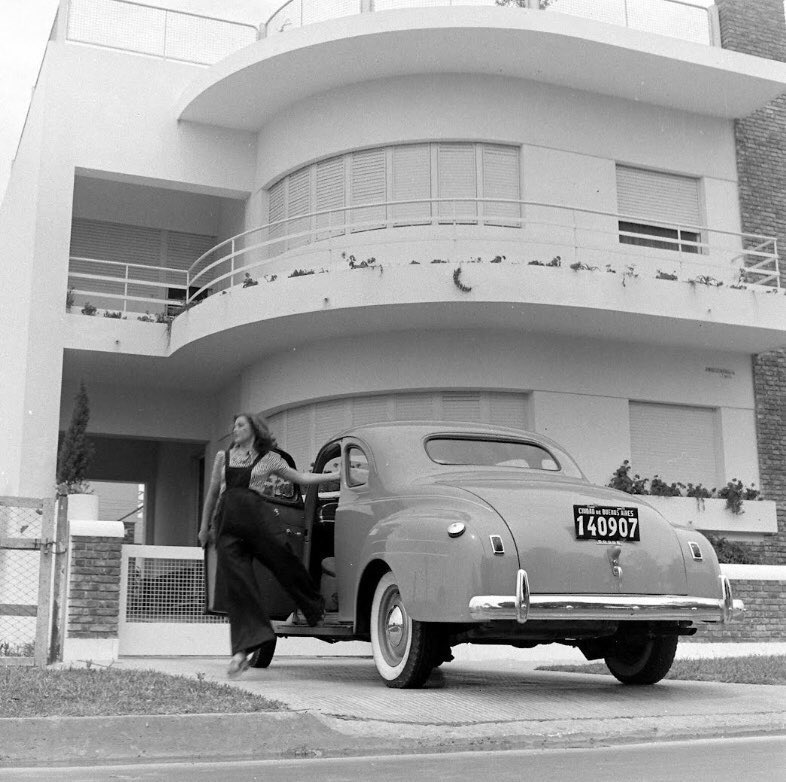 OldArg1810's tweet image. Buenos Aires “moderna” durante los años de la llamada “Década Infame” entre 1930 y 1943. 1/4