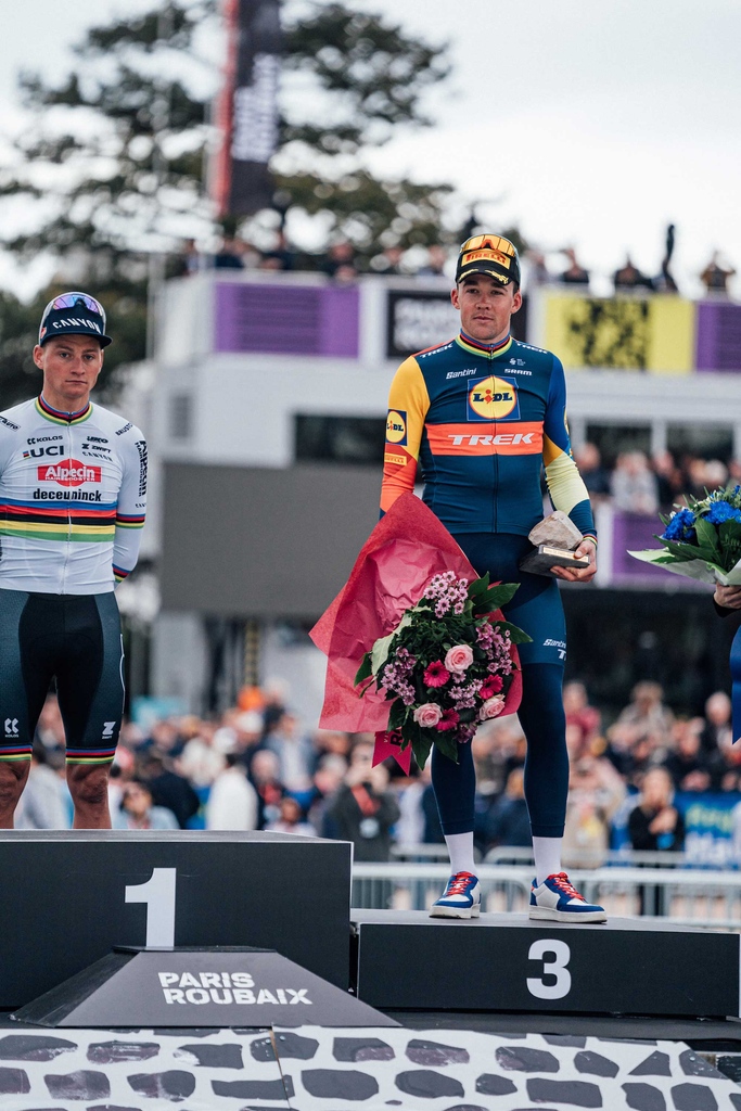 ‘The other guys gave up before Mads did’ - No Monument for Pedersen at Paris-Roubaix, but fighting spirit in abundance Read more: l8r.it/lPJI