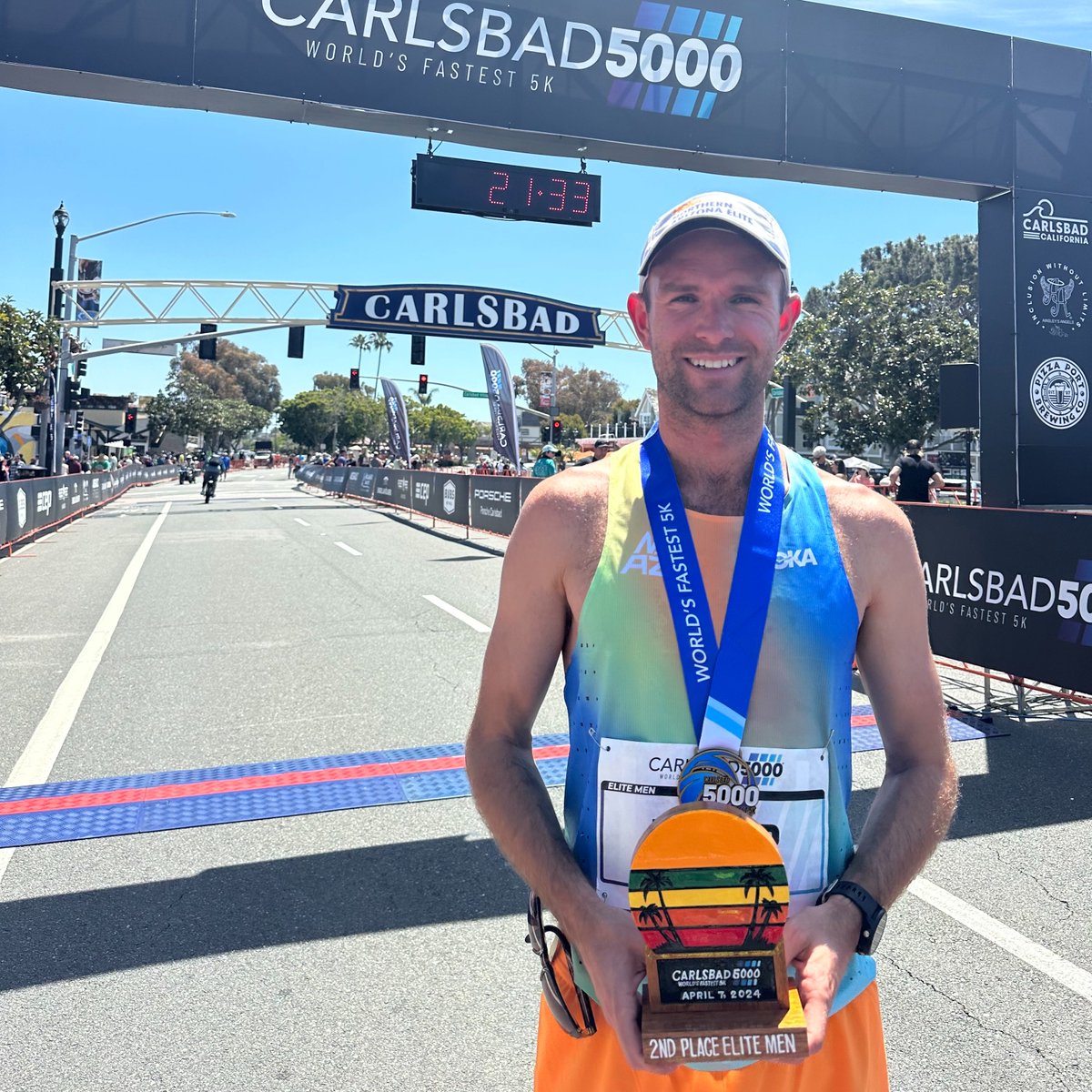 CONGRATS @MattRBaxter!! A very close 2nd at the #Carlsbad5000. Closed out an awesome weekend for the team!!