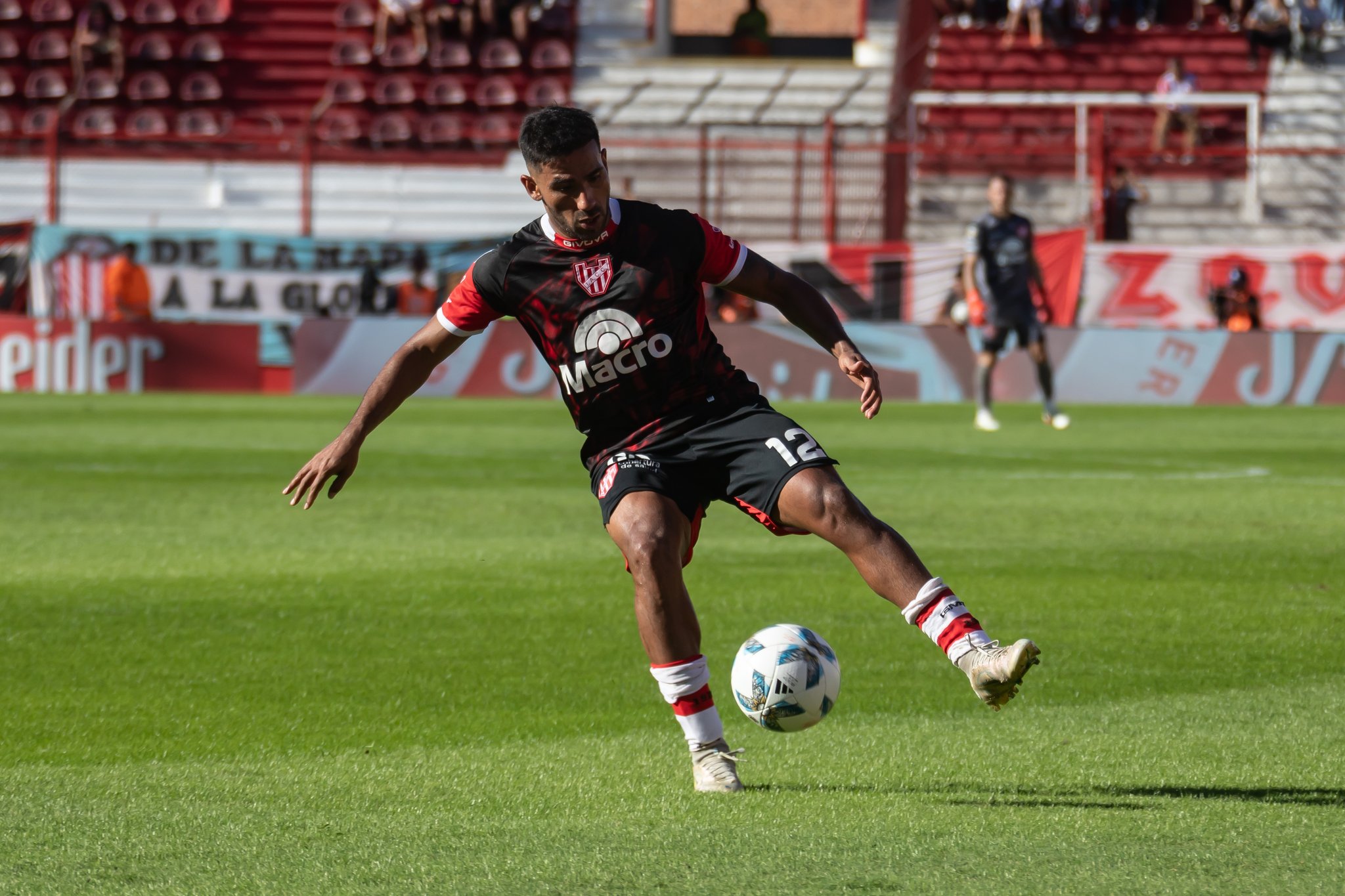 Instituto era goleado, casi lo remonta y terminó perdiendo contra Barracas | Canal Showsport