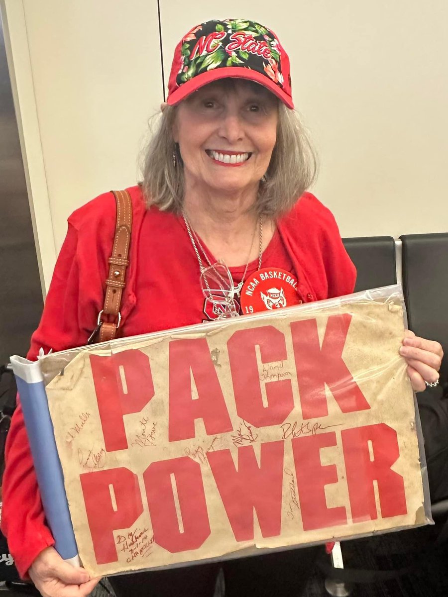 Did anyone who made the trip to Phoenix see anyone with this? It was either lost or stolen from the arena.  Please share so we can get it back to its rightful owner.
