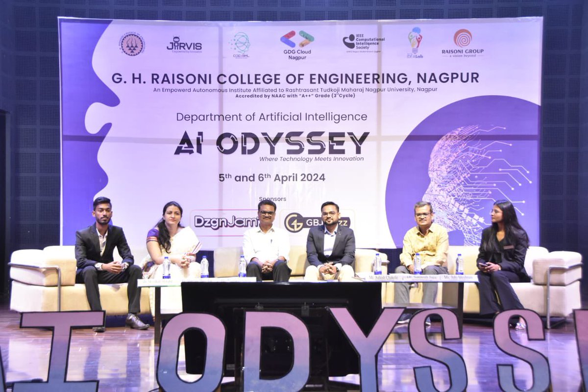 Ashish_Chakole's tweet photo. I’m truly honoured to be invited as a chief guest and deliver key note sessions and to be a part of panel discussion. It was good to talk about #generativeai and #powerplatform and interact and answer future leader’s questions. https://t.co/qK8pkT1zfJ