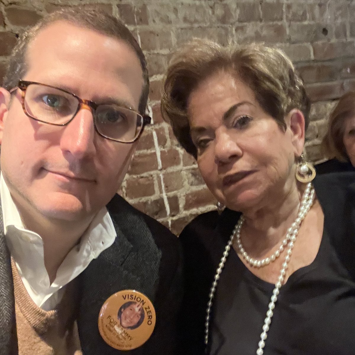 Together with Joan Dean, grandmother of Sammy Eckstein, for whom Sammy’s Law is named. Building on the leadership of @LindaBRosenthal and @bradhoylman, I was proud to play a small role in its inclusion in @GovKathyHochul’s budget proposal, and very much hope the legislature…