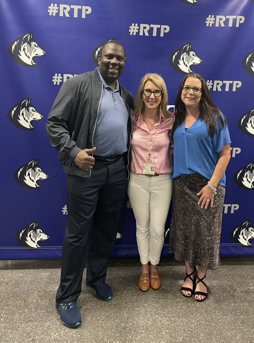 Great things continue to happen @truittcfisd! We were honored to have @cyfallshs Principal @becky_denton speak to close to 500 honor roll students and 100 parents. Cancel out the noise! #RTP #RememberThePACK! @CyFairISD
