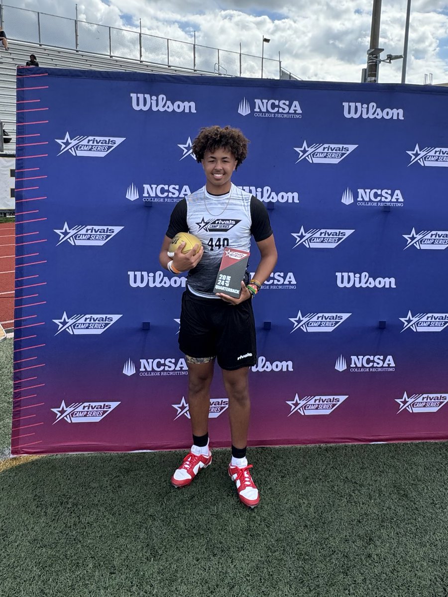 Blessed to receive the MVP award at the rivals miami camp @Rivals @RivalsCamp @RivalsFriedman @JohnGarcia_Jr @KiddRyno_Rivals @BenjaminRivals @MohrRecruiting @larryblustein @DraftAcademy_ @BokeyFootball @CoachHoun