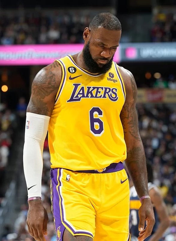 When asked about his feelings on Splattershot in Splatoon 3 right now, the goat LeBron James had a lot to say: 'Splattershot players only know how to do one thing, and I'm tired of pretending that Trizooka spam takes any skill. I knew the game would devolve to this eventually.'