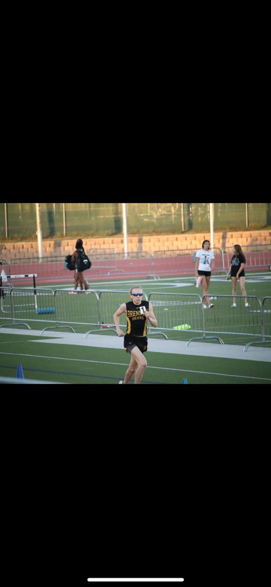 District Meet done ✅ 
Varsity Boys Distict Champs 
1600/3200 🥇 
PR in the 1600: 4:21.93➡️4:21.22
Proud of this entire team this season and ready to see what we will do at area!
#districts #keepworking