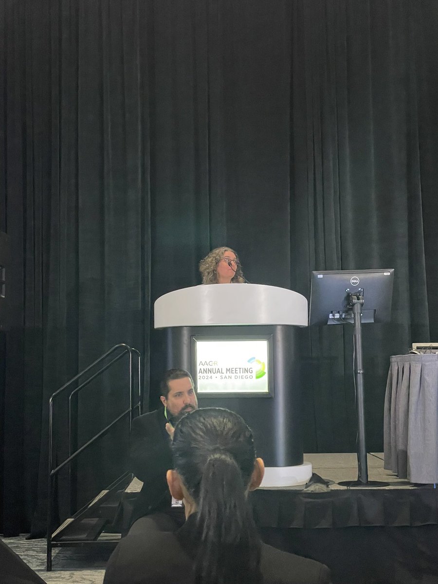 Excited to watch rockstar systems biologist @FertigLab present on spatial aspects of immunotherapy response! #aacr24