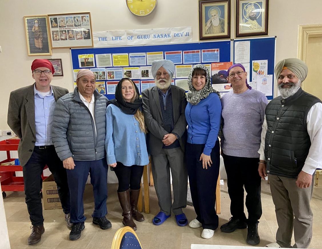 Always a pleasure to visit the Sri Guru Nanak Sikh Temple in #Armley with the local @UKLabour team. Thank you for having us!